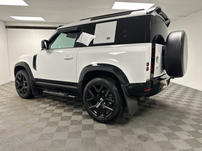 2025 Land Rover Defender