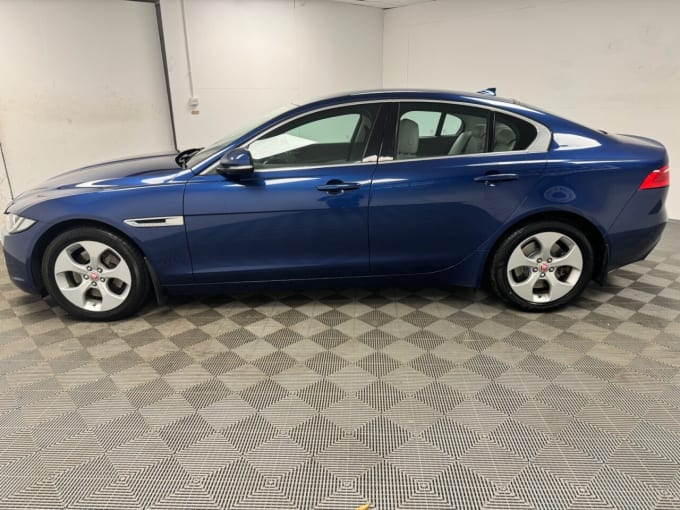 2025 Jaguar Xe