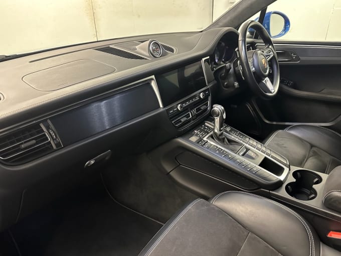 2020 Porsche Macan