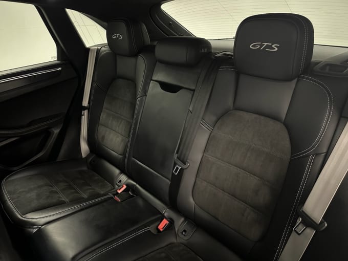 2020 Porsche Macan