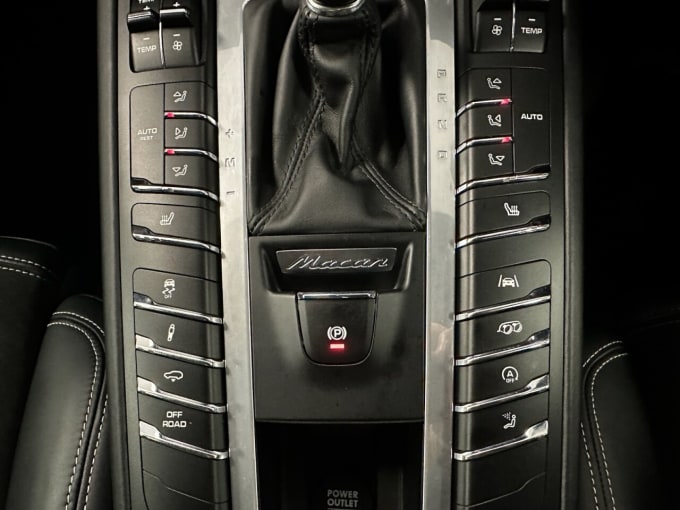 2020 Porsche Macan