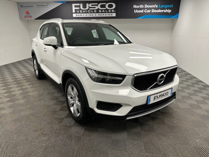 2025 Volvo Xc40