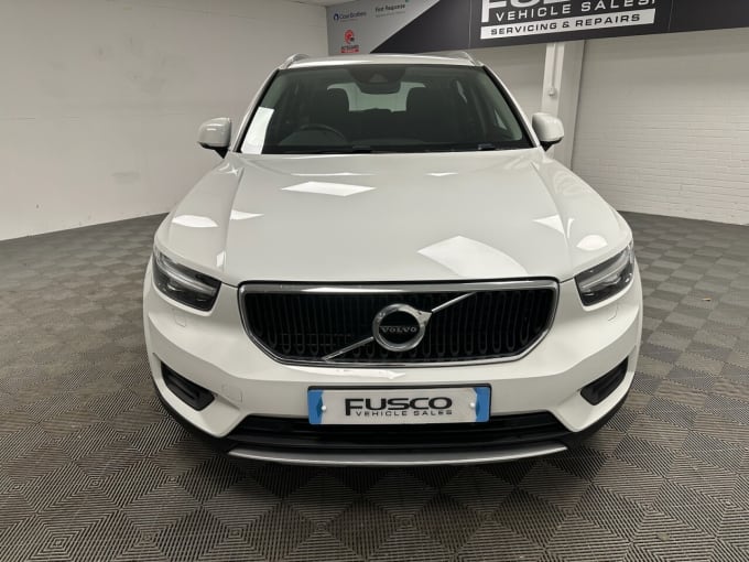 2025 Volvo Xc40