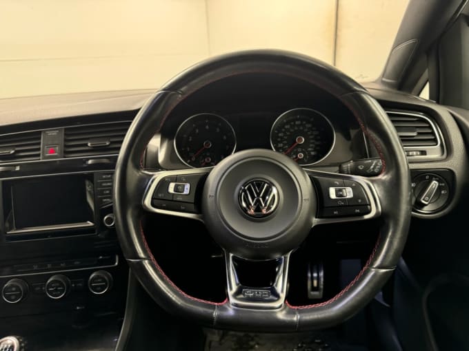 2025 Volkswagen Golf