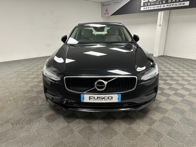 2025 Volvo S90