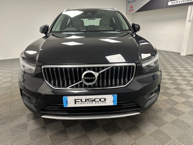 2025 Volvo Xc40