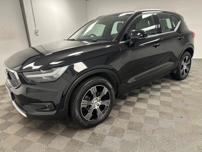 2025 Volvo Xc40