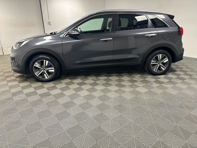 2025 Kia Niro