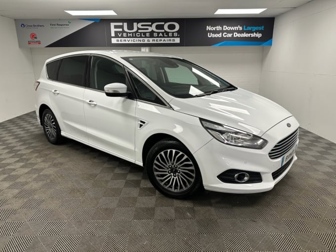 2025 Ford S-max