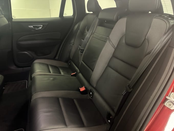 2025 Volvo V60