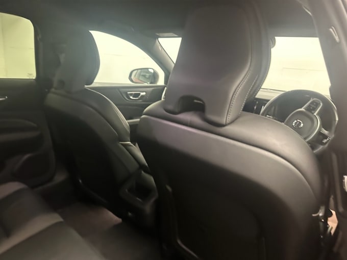 2025 Volvo V60