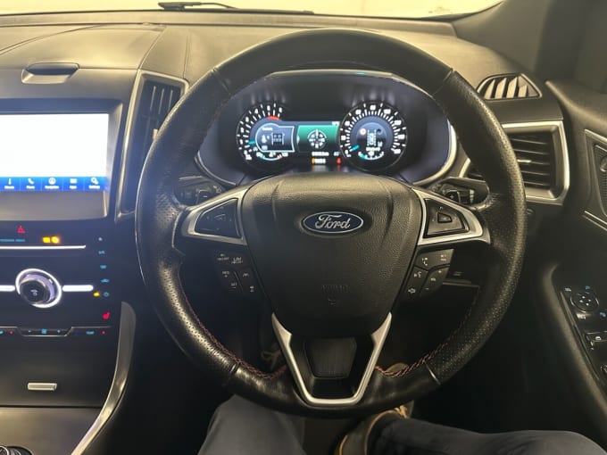 2025 Ford Edge