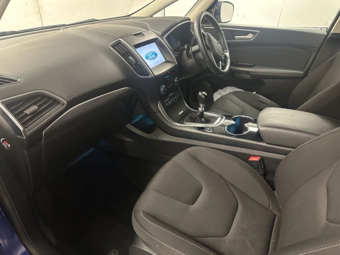 2025 Ford S-max