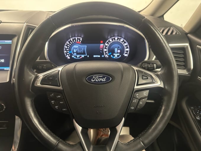 2025 Ford S-max