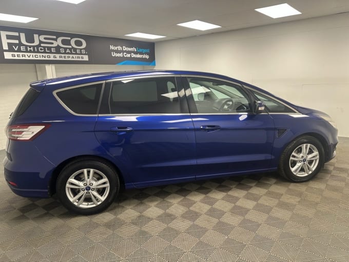 2025 Ford S-max