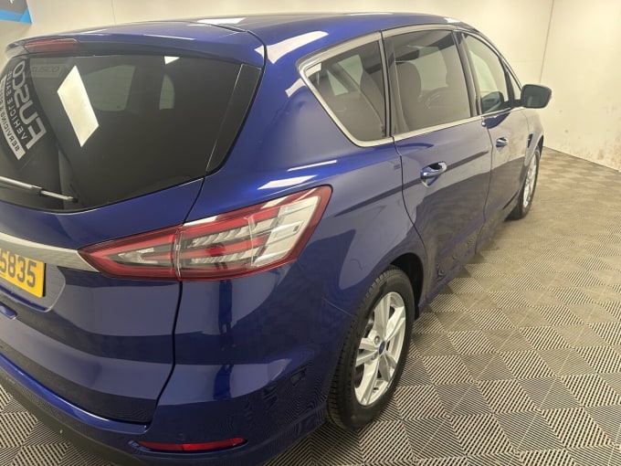2025 Ford S-max
