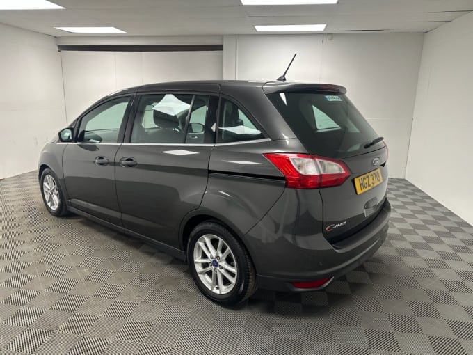 2025 Ford Grand C-max