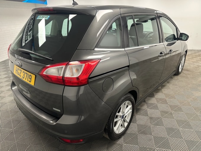 2025 Ford Grand C-max