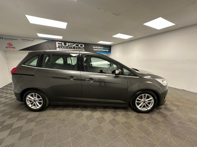 2025 Ford Grand C-max