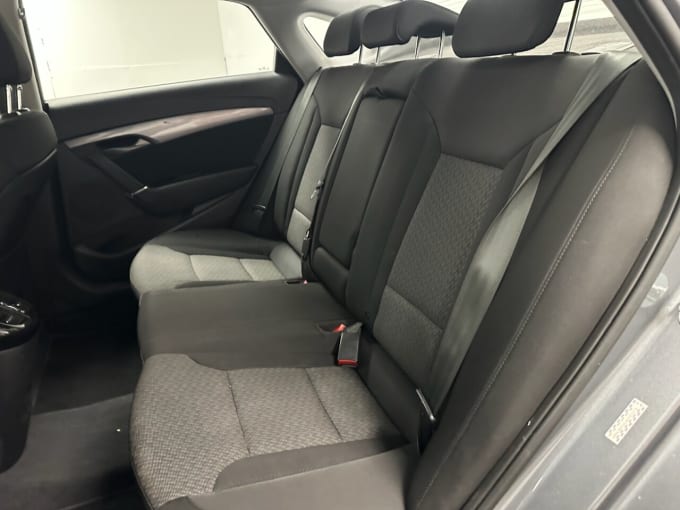 2025 Hyundai I40