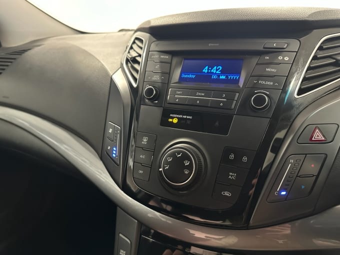 2025 Hyundai I40