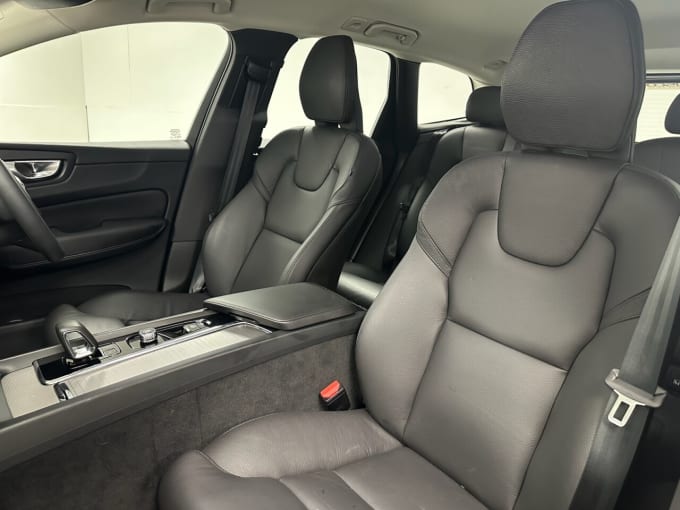 2025 Volvo Xc60