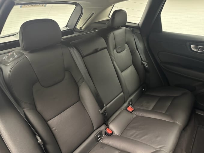 2025 Volvo Xc60