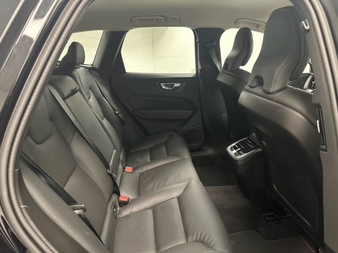 2025 Volvo Xc60