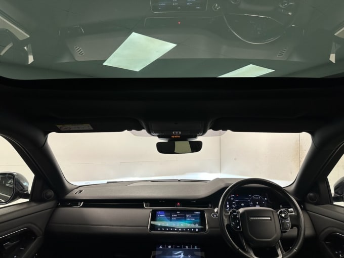 2025 Land Rover Range Rover Evoque