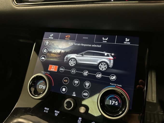 2025 Land Rover Range Rover Evoque