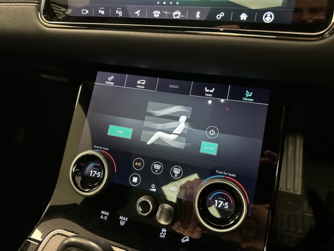 2025 Land Rover Range Rover Evoque