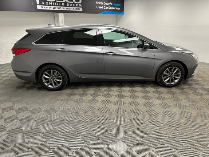 2025 Hyundai I40