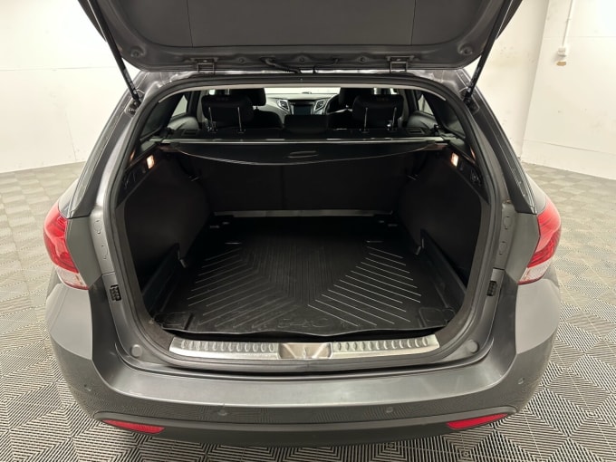 2025 Hyundai I40