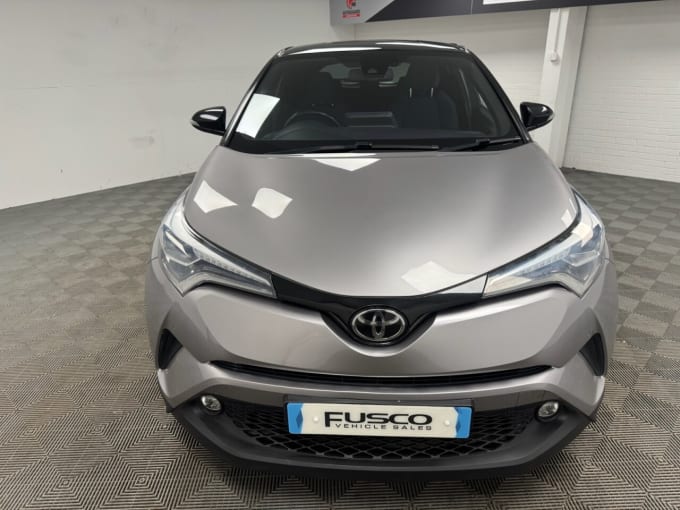 2025 Toyota C-hr