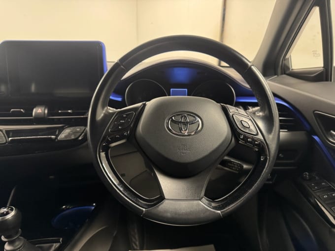 2025 Toyota C-hr
