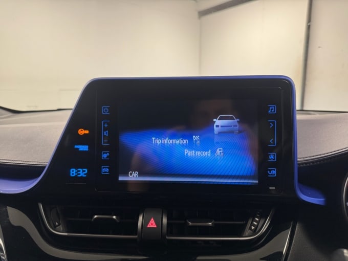 2025 Toyota C-hr