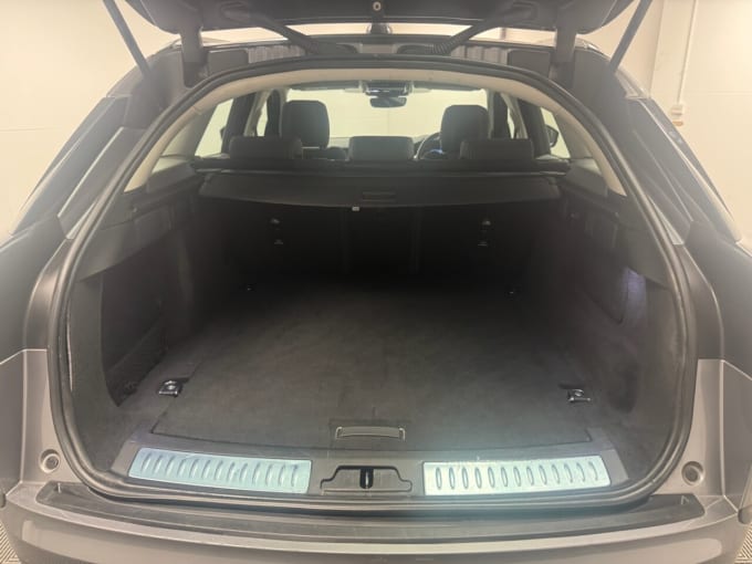 2025 Land Rover Range Rover Velar