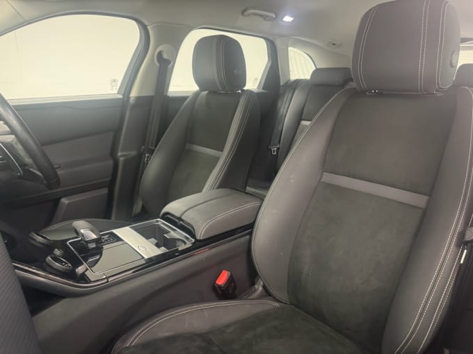 2025 Land Rover Range Rover Velar