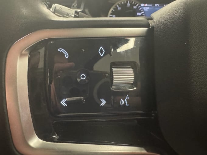 2025 Land Rover Range Rover Velar