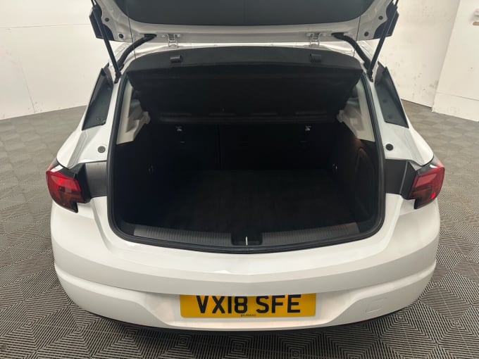 2025 Vauxhall Astra