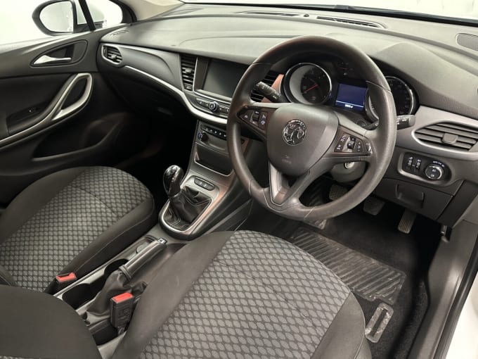 2025 Vauxhall Astra