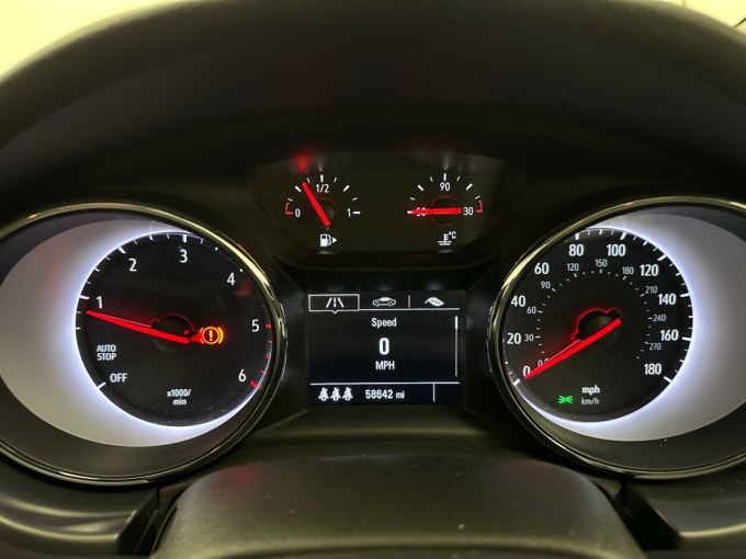 2025 Vauxhall Astra