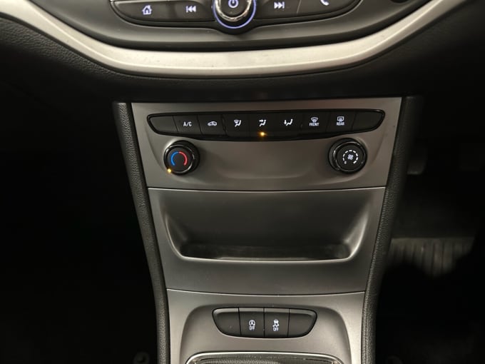 2025 Vauxhall Astra