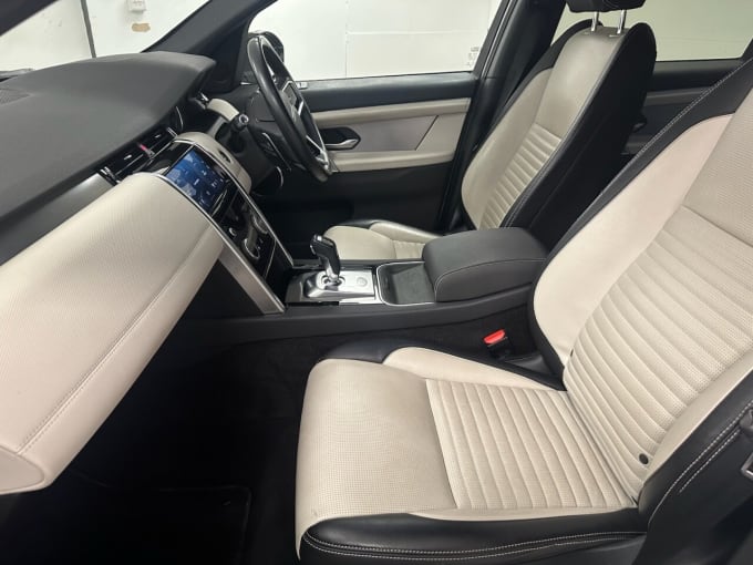2025 Land Rover Discovery Sport