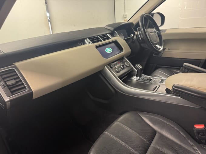 2025 Land Rover Range Rover Sport