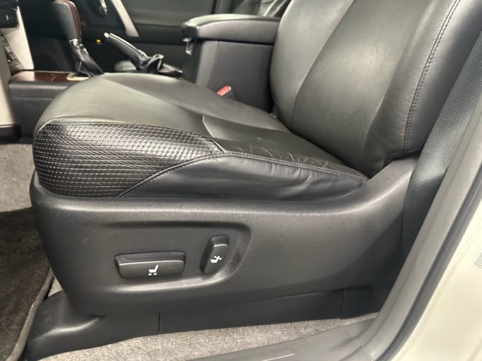 2025 Toyota Land Cruiser