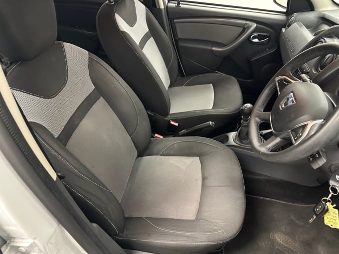 2025 Dacia Duster