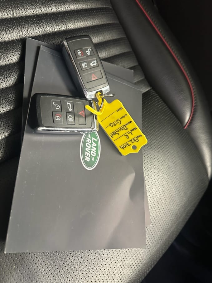 2025 Land Rover Discovery Sport