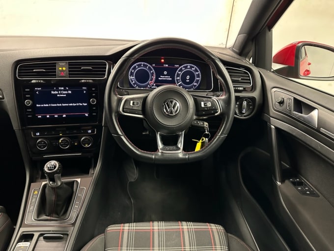2025 Volkswagen Golf