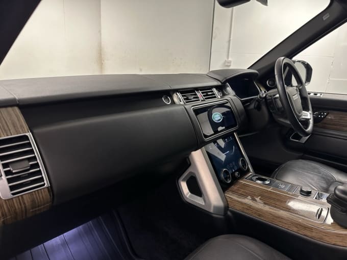 2025 Land Rover Range Rover